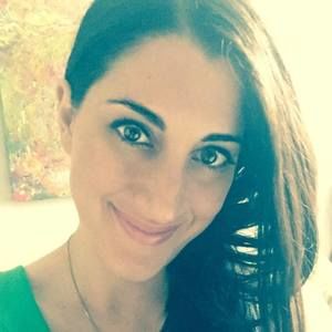 Meet your Posher, Simone